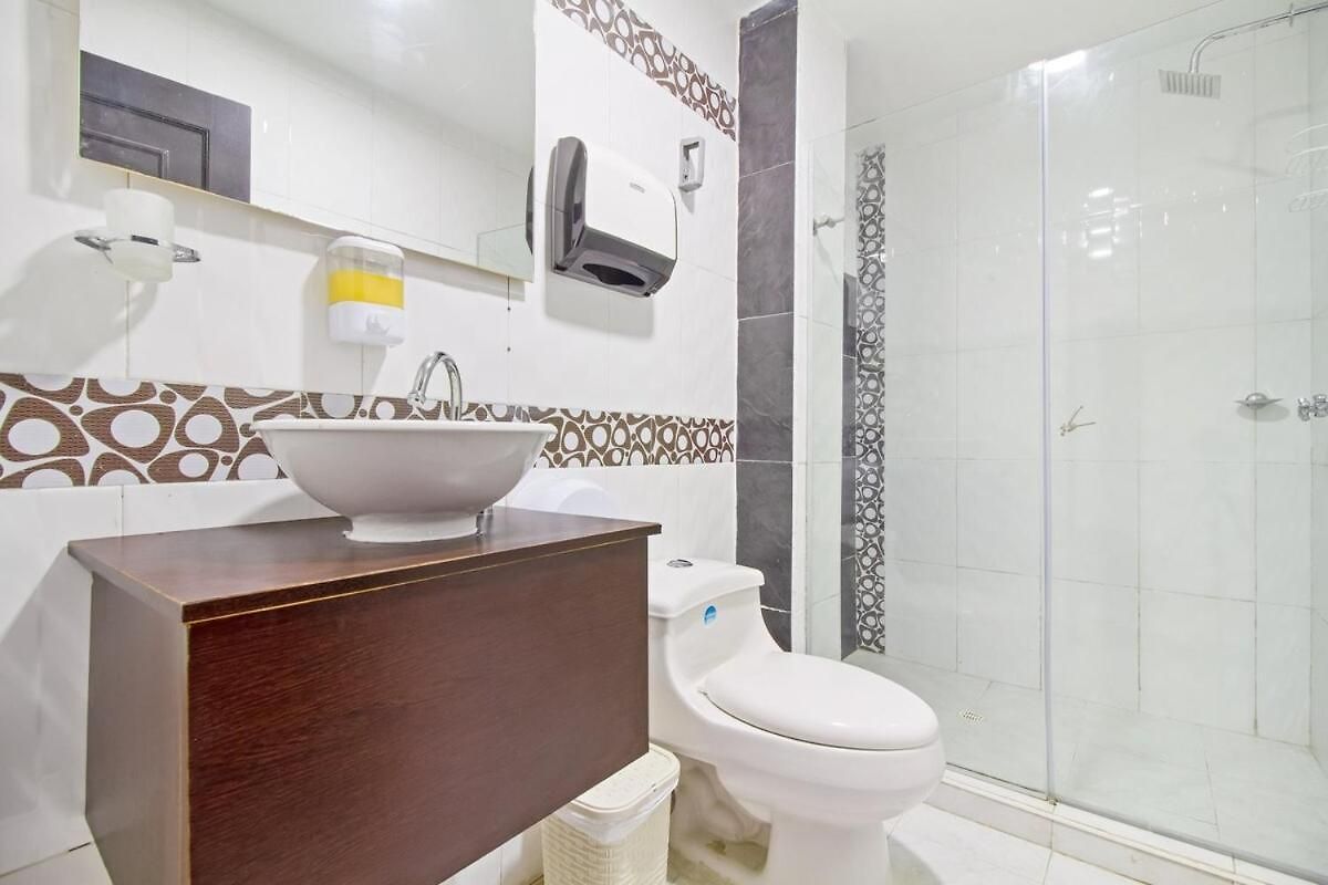 Beautiful House 3 Minutes From Historic Downtown Cartagena