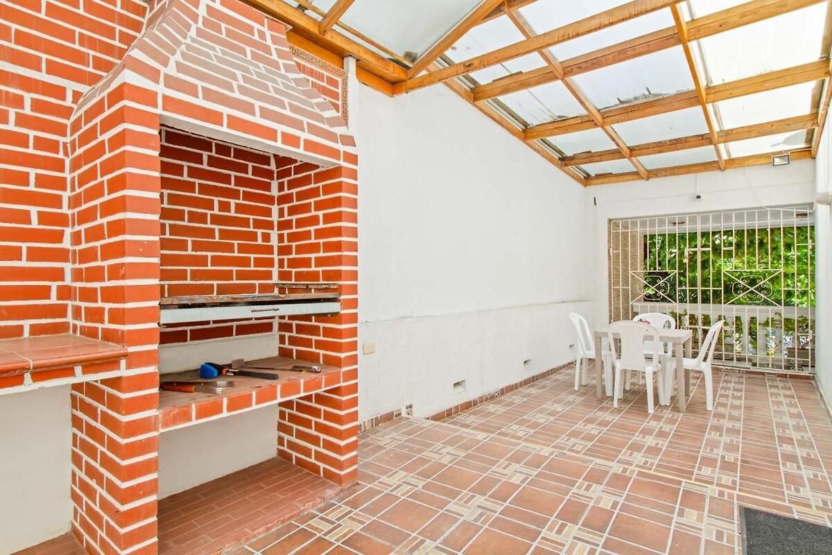 Сasa de vacaciones Beautiful House 3 Minutes From Historic Downtown Cartagena