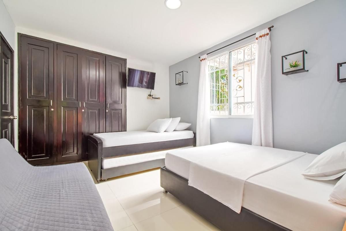 Beautiful House 3 Minutes From Historic Downtown *