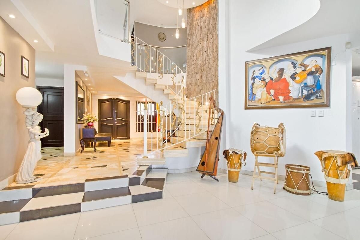 Сasa de vacaciones Beautiful House 3 Minutes From Historic Downtown