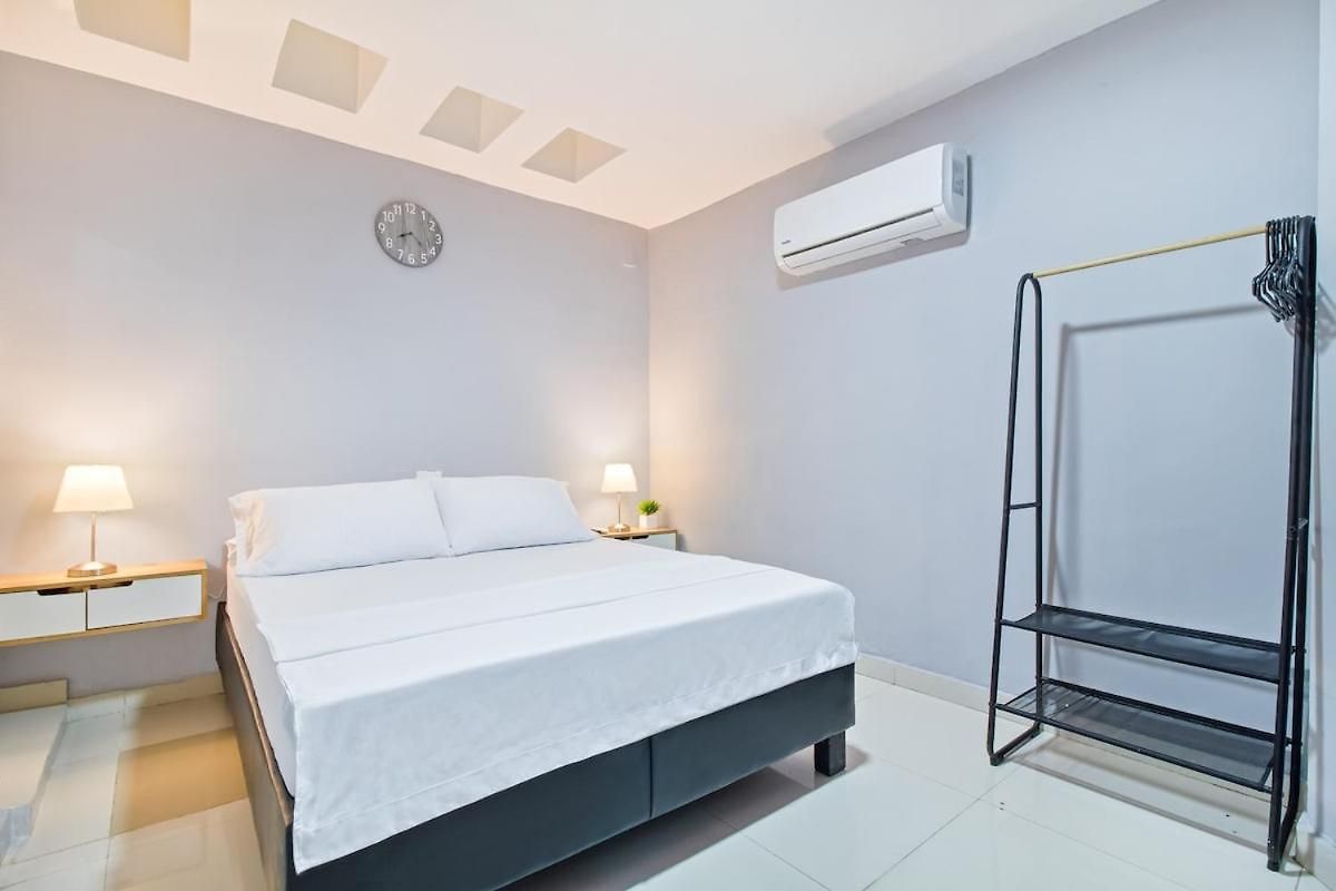Beautiful House 3 Minutes From Historic Downtown Сasa de vacaciones