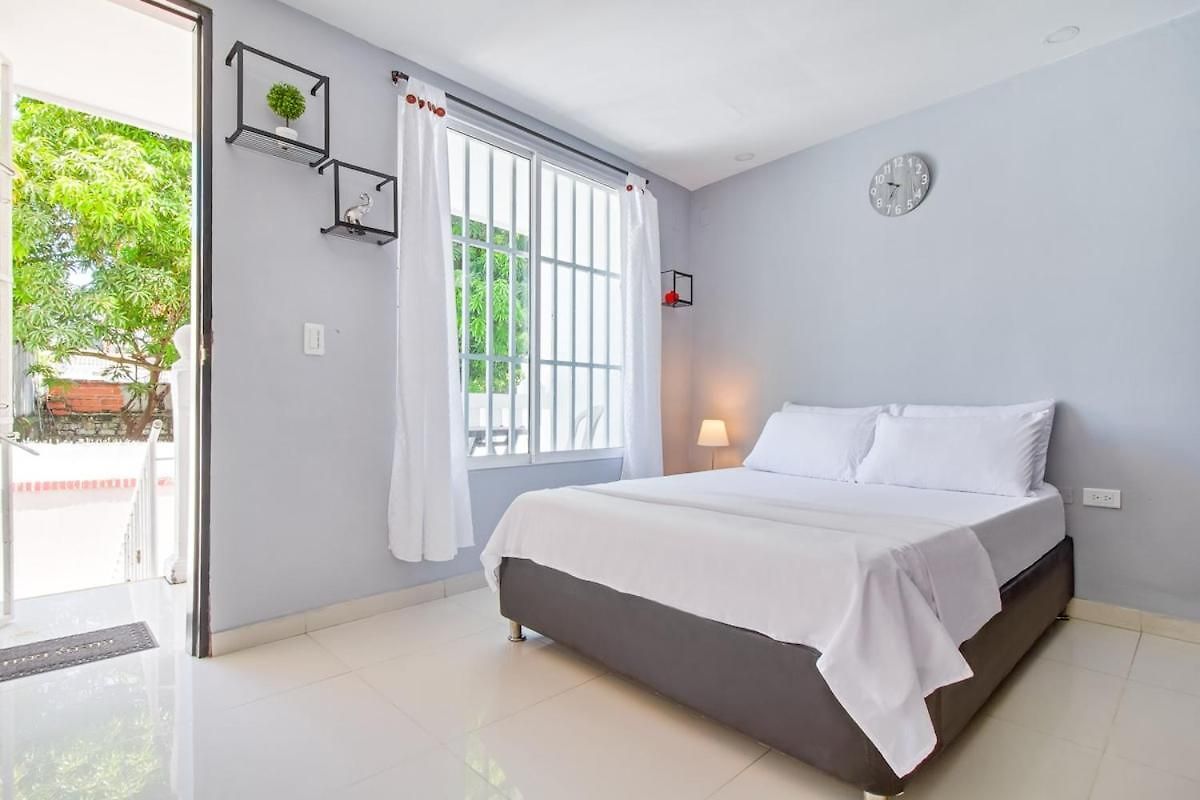Сasa de vacaciones Beautiful House 3 Minutes From Historic Downtown *