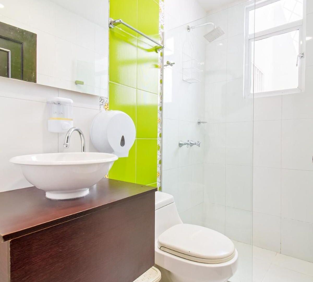 Сasa de vacaciones Beautiful House 3 Minutes From Historic Downtown