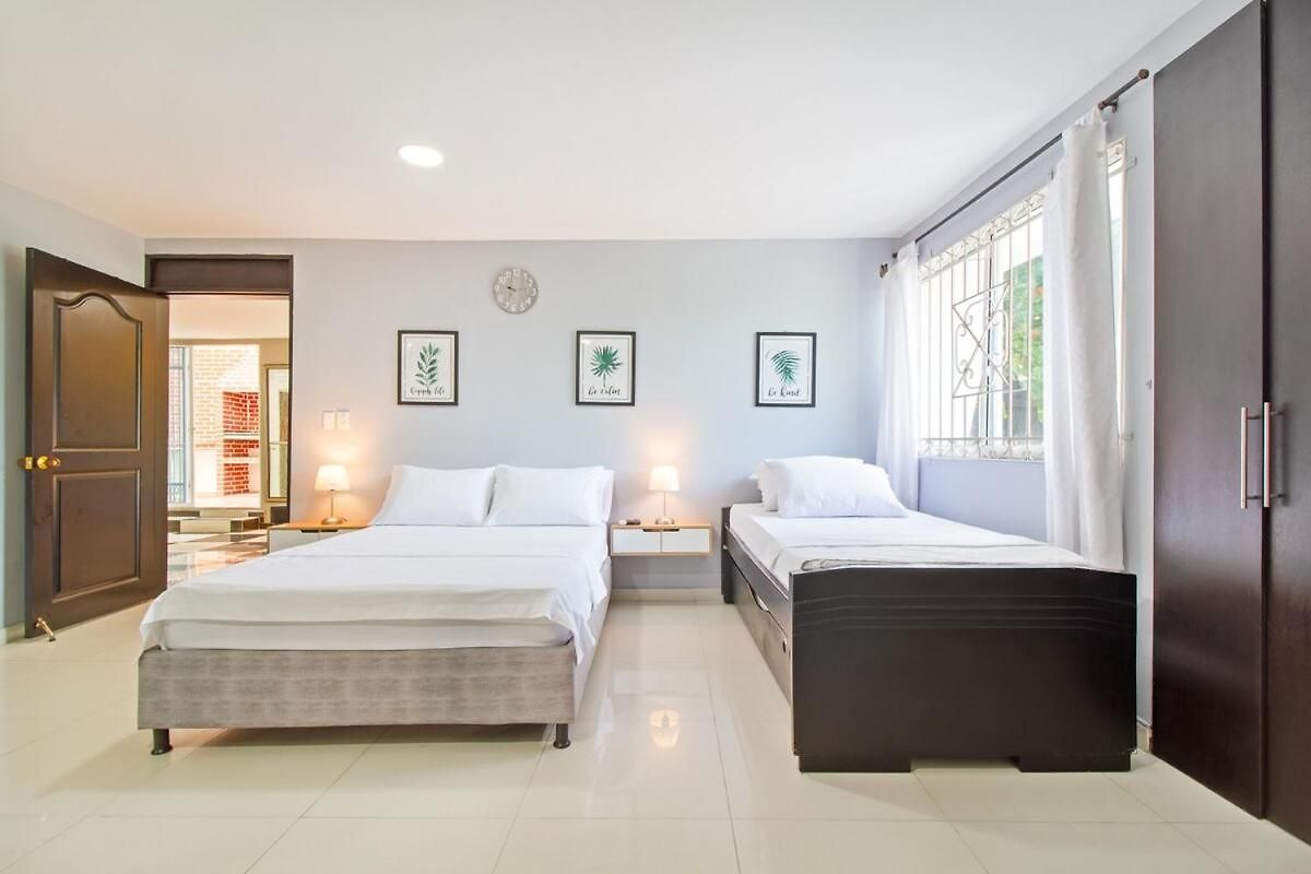 Beautiful House 3 Minutes From Historic Downtown Сasa de vacaciones *