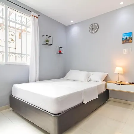 Beautiful House 3 Minutes From Historic Downtown