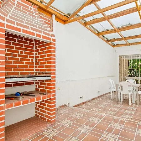 Сasa de vacaciones Beautiful House 3 Minutes From Historic Downtown Cartagena