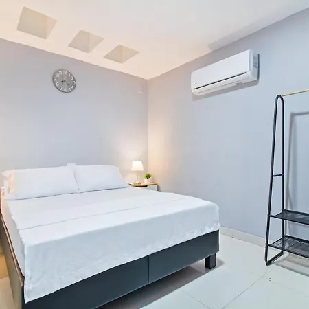 Beautiful House 3 Minutes From Historic Downtown Сasa de vacaciones
