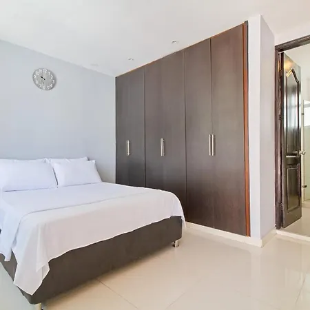 Beautiful House 3 Minutes From Historic Downtown Сasa de vacaciones Cartagena